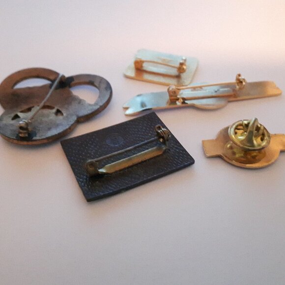 Vintage Ski Pins Lot of 5 - Picture 2 of 2